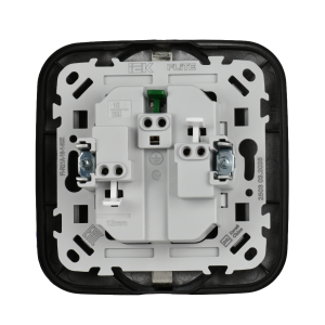 FLITE Розетка 2-местная с заземлением без защитных шторок безвинтовое крепление 16А в сборе РС12-1-А-ФлЧ черный IEK