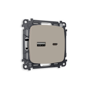 MO371010 Комплект механизма розетки OMEGA Серо-бежевый матовый 2USB A+C 20W (быстрая зарядка) QUANT (OP3710, VM177) AMBRELLA VOLT