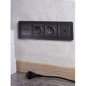 BRITE Розетка 1-местная с заземлением с защитными шторками 16А с USB AA 5В 2,1А РЮш10-1-БрС сталь IEK