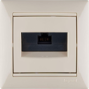 Механизм розетки информ. 1-м СП Valena RJ45 CAT.5E UTP на винтах сл. кость Leg 774138