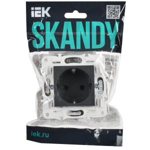 SKANDY Розетка с заземлением с защитными шторками 16А безвинтовое крепление SK-R06G графит IEK
