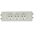 Механизм розетки 3-м СП 6мод. Mosaic 16А IP40 3х2P+E с заземл. безвинт. клеммы с суппортом для кабель-канала DLP бел. Leg 077433