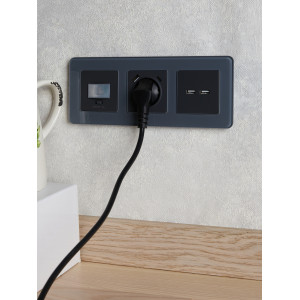 BRITE Розетка USB A+A 5В 3,1А РЮ10-1-БрГ графит IEK