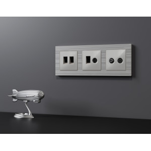 MA412110 Комплект механизма компьютерной двойной розетки RJ-45 (8P8C) CAT6 с автоматической защитной шторкой ALFA Серебро глянец QUANT (AP4121, VM189) AMBRELLA VOLT