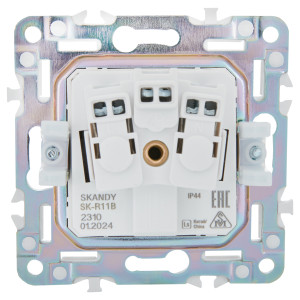 SKANDY Розетка 1-местная с заземлением с защитными шторками и крышкой 16А IP44 SK-R11B бежевый IEK