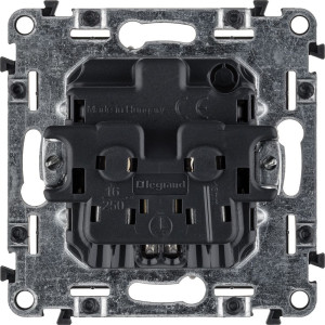 Механизм розетки 1-м СП Valena Allure 16А IP2X 250В 2PE безвинт. клеммы с лицев. панелью сл. кость Leg 753821