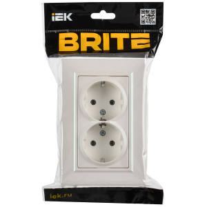 BRITE Розетка 2-местная с заземлением без защитных шторок плоская 16А в сборе РСПл12-3-БрЖ жемчуг IEK