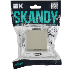 SKANDY Розетка 1-местная с заземлением с защитными шторками и крышкой 16А IP44 SK-R11B бежевый IEK