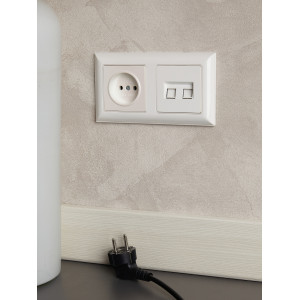 BRITE Розетка компьютерная двойная RJ45 кат.6 РК11-2-БрБ белый IEK