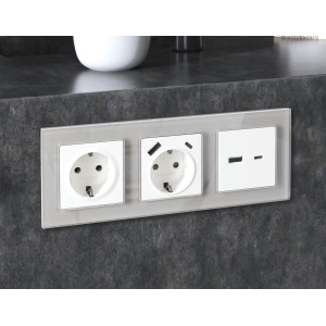 MA129010 Комплект механизма электрической розетки ALFA Белый матовый 2USB AA 18W быстрая зарядка сз QUANT AP1290, VM155 AMBRELLA VOLT