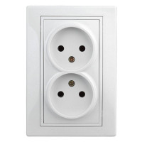 Розетка двойная Plano 1-204-01 16А IP20 250В 2х2P белый Intro Б0027613