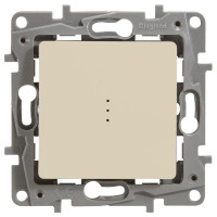 Переключатель 1-кл. СП Etika Plus 10А IP20 250В 10AX с подсветкой безвинтов. зажимы механизм сл. кость Leg 672315