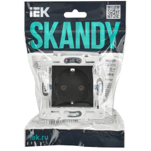 SKANDY Розетка с заземлением без защитных шторок 16А SK-R05Bl черный IEK