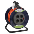 Удлинитель на пластик. катушке 4х20м с заземл. 6А IP20 RPx-4es-3х0.75-20m ПВС 3х0.75 Эра Б0046845