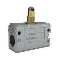 МП 1203 УХЛ3 исп.01, IP40, толкатель с продольным расположением ролика, комбинированный, винт, микровыключатель   Электротехник
