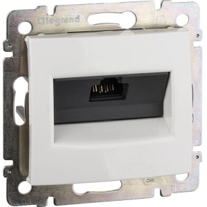 VALENA Розетка компьютерная RJ45х1 UTP белая