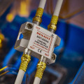Делитель ТВ краб х3 под F разъем 5-2500 МГц СПУТНИК Rexant 05-6202