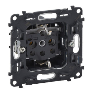 Механизм розетки 1-м СП Valena Inmatic 16А IP20 250В 2PE винт. клеммы Leg 753025