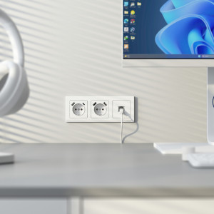 W1171761/ Розетка с заземлением, шторками и USB тип A+C (белый матовый)