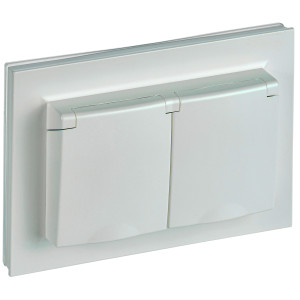 IEK BRITE Жемчуг Розетка 2-м с/з с защ штор и крышк 16А в сборе IP44 РСбш12-3-44-БрЖ