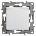 Розетка 1-м СП Etika 16А IP44 250В 2P+E с заземл. защ. шторки с крышкой немецк. стандарт безвинтов. клеммы механизм бел. Leg 672232